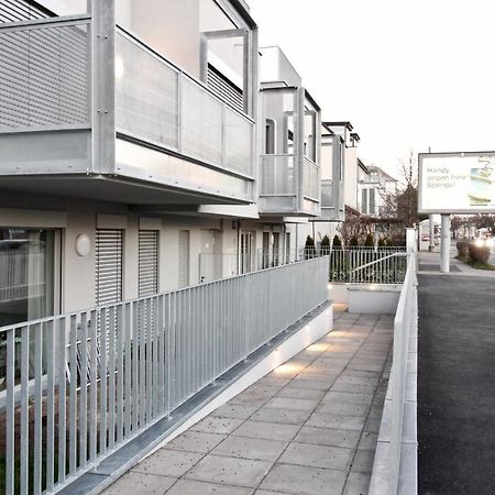 Red Flower Apartment With Pool - 5 Min To Lake Wien Exteriör bild